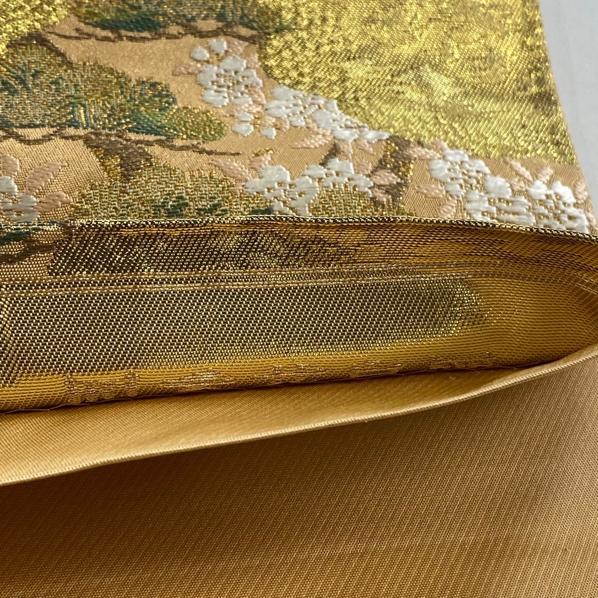 H-590 袋帯 正絹 六通 カジュアル ラメ糸 箔 孔雀柄 H-590 袋帯 正絹 六通 カジュアル ラメ糸 箔 孔雀柄