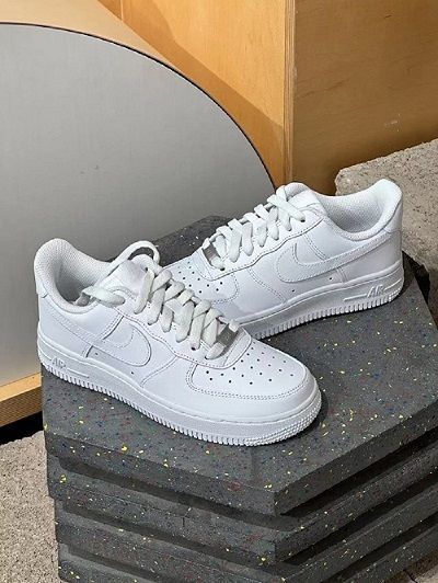 値下げしますナイキ エアフォース1 Nike Air Force 1 low ホワイト レディース メンズ スニーカー男女兼用