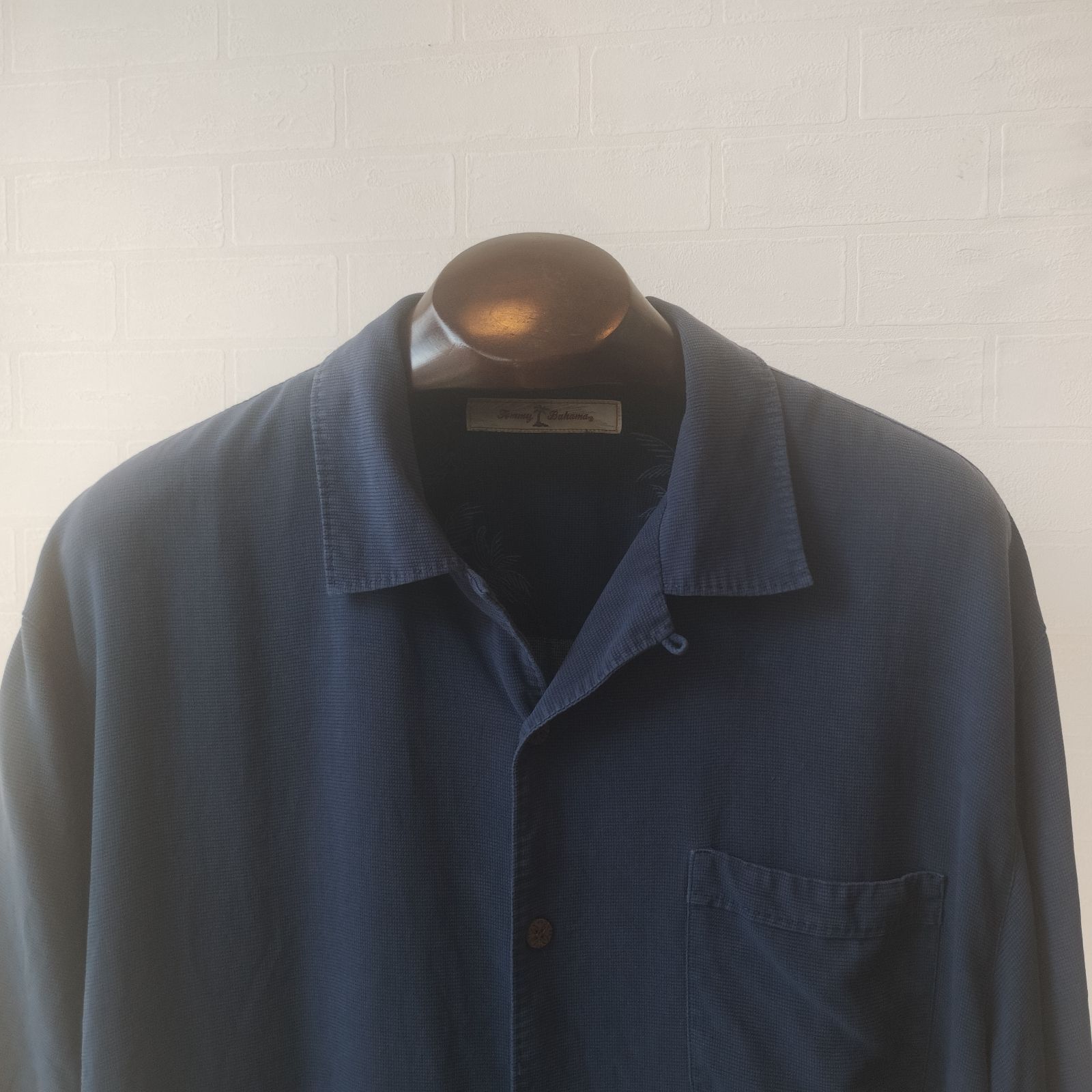 90s  Bahama ブラック シルク オープンカラーシャツ 短丈 Tommy Bahama トミーバハマ 半袖 シルク バック刺繍 無地 アロハ