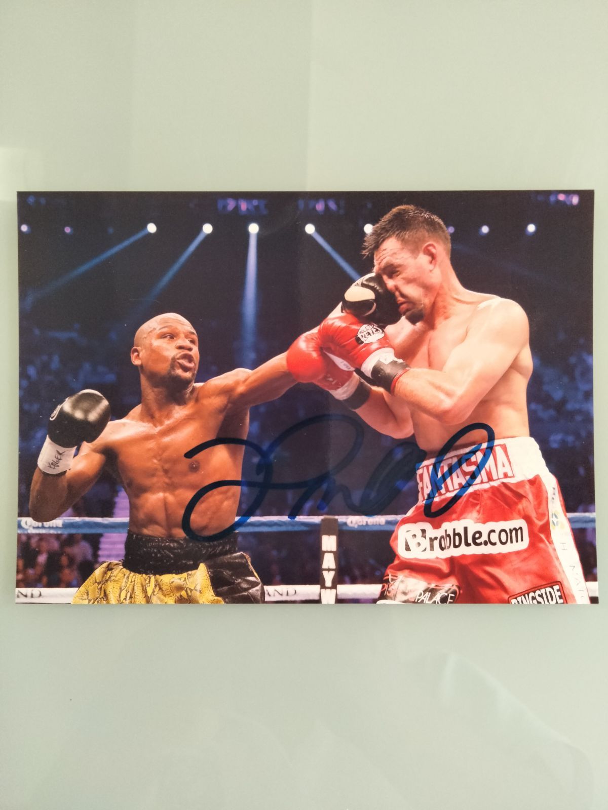 フロイド・メイウェザージュニア直筆サイン入り2Lサイズ写真…Floyd Mayweather Jr.…世界5階級制覇王者…