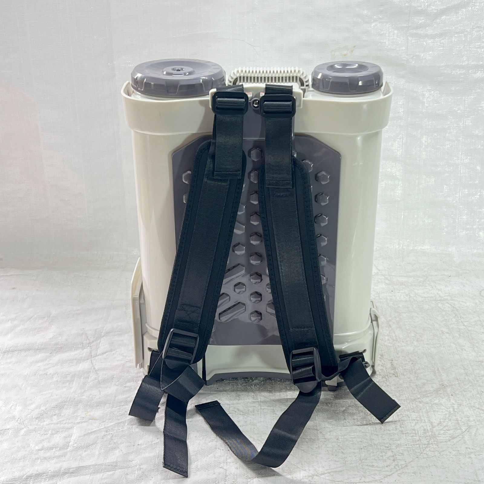 電動噴霧器 背負い式 16L バッテリー式 ノズル6種付 かき混ぜ機能付き ホワイト YS-EFULB16L 759-1 YUZUMIYA_COM