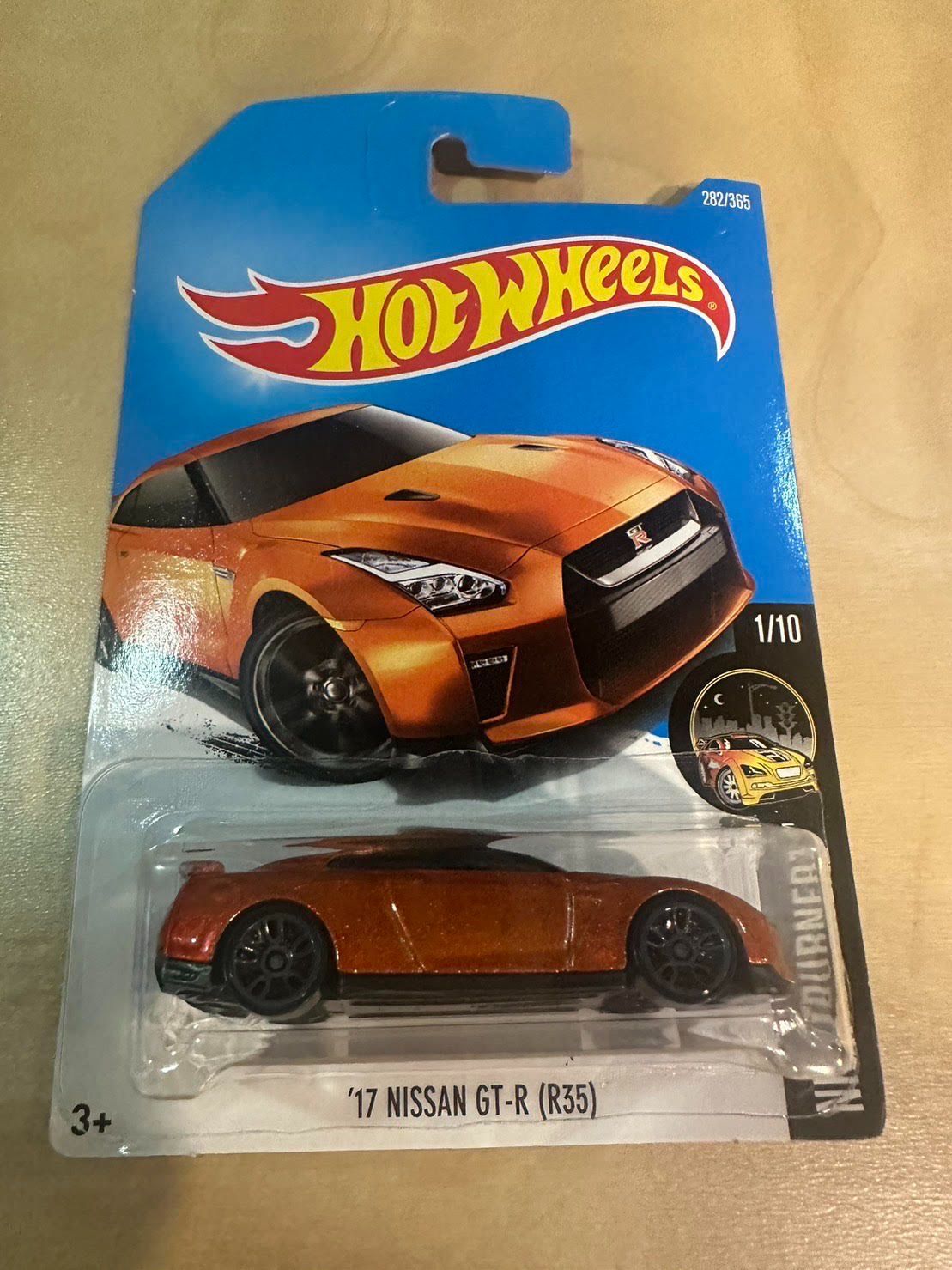 ホットウィール　17 NISSAN GT-R (R35) Hot Wheels 2020 - '17 Nissan GT-R (R35) - HW Speed Graphics