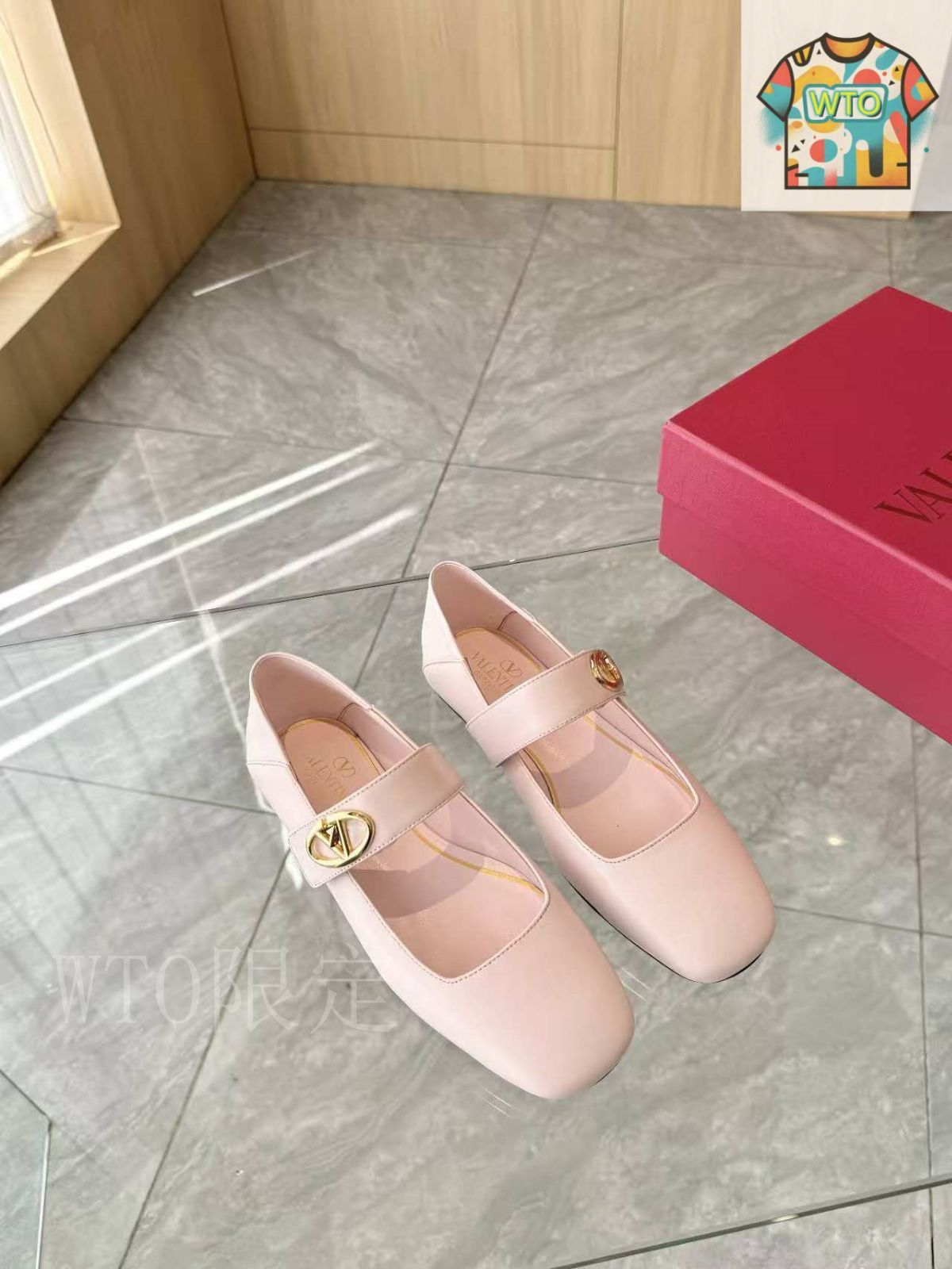 【最終価格美品】ヴァレンティノ フラットシューズ　36.5 VALENTINO - ヴァレンティノ フラットシューズ の通販 by shop