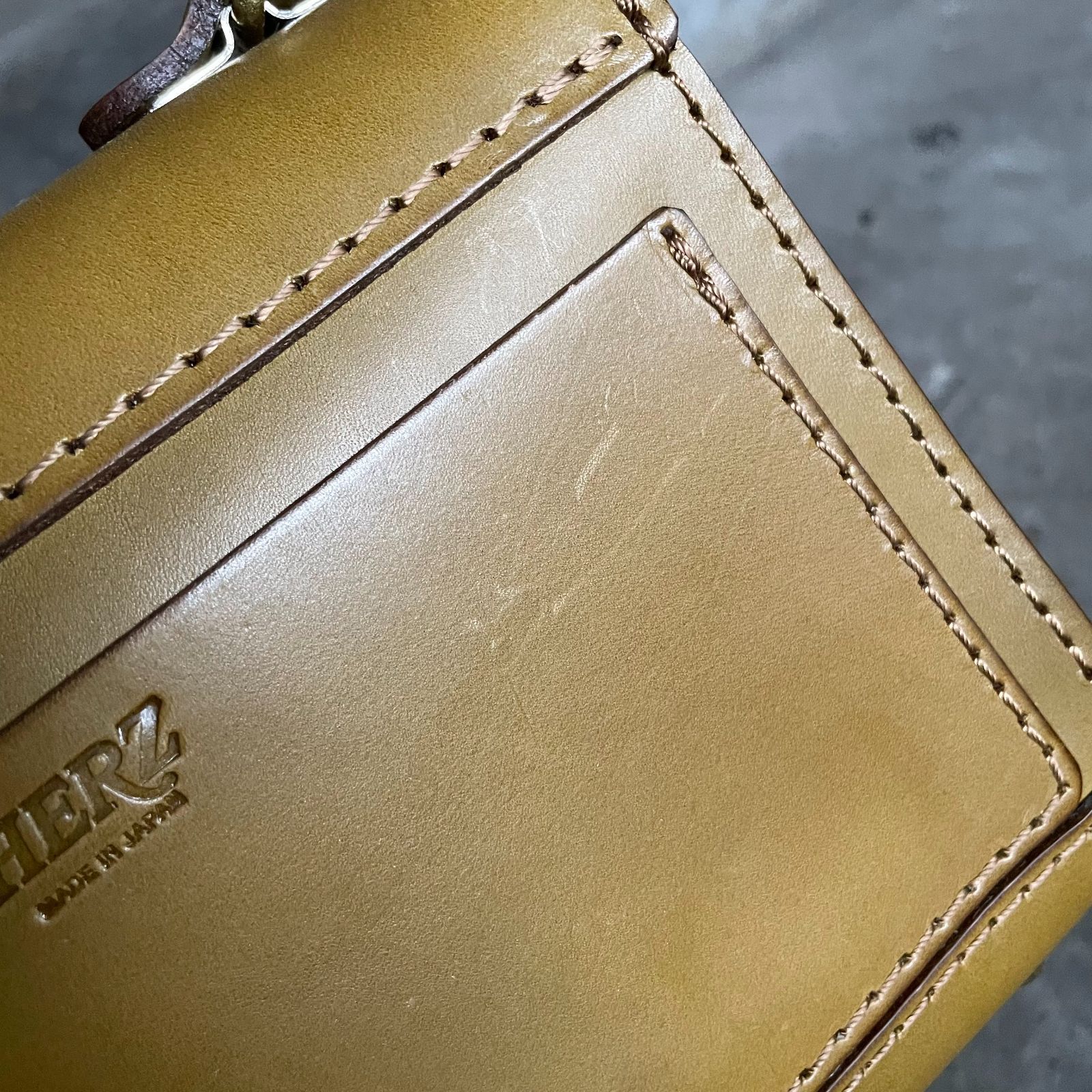 HERZ ライトハンドバッグ レザー ヘルツ 2WAY ショルダーバッグ 