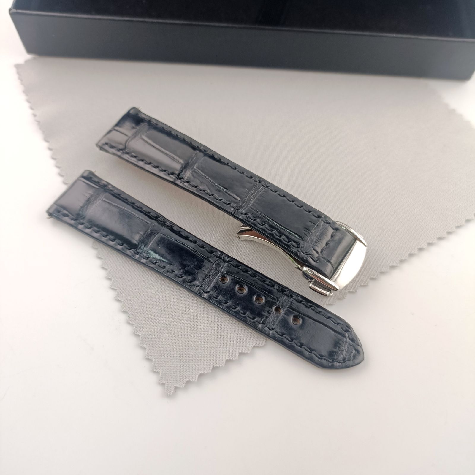 19mm 腕時計 アリゲーターレザー ワニ革ベルト ブラック 黒 対応 オメガ スピードマスター シーマスター等