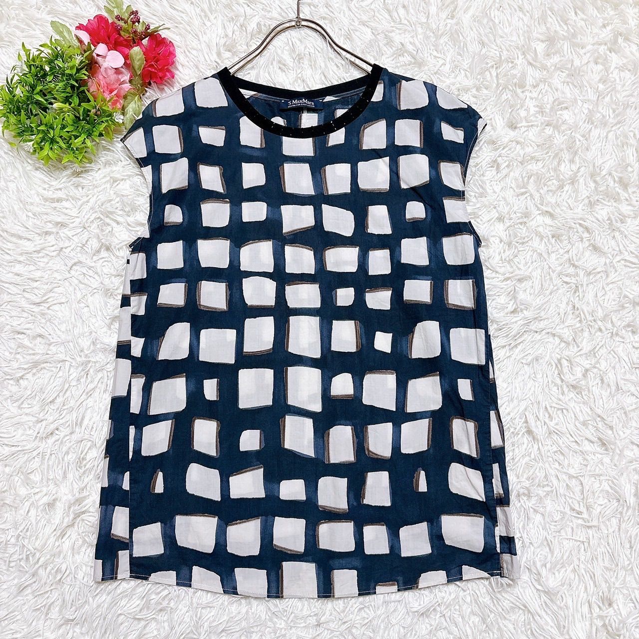MaxMara マックスマーラ トップス ビジュー 黒 ノースリーブ エスマックスマーラ】 ノースリーブトップス ビジュー (S