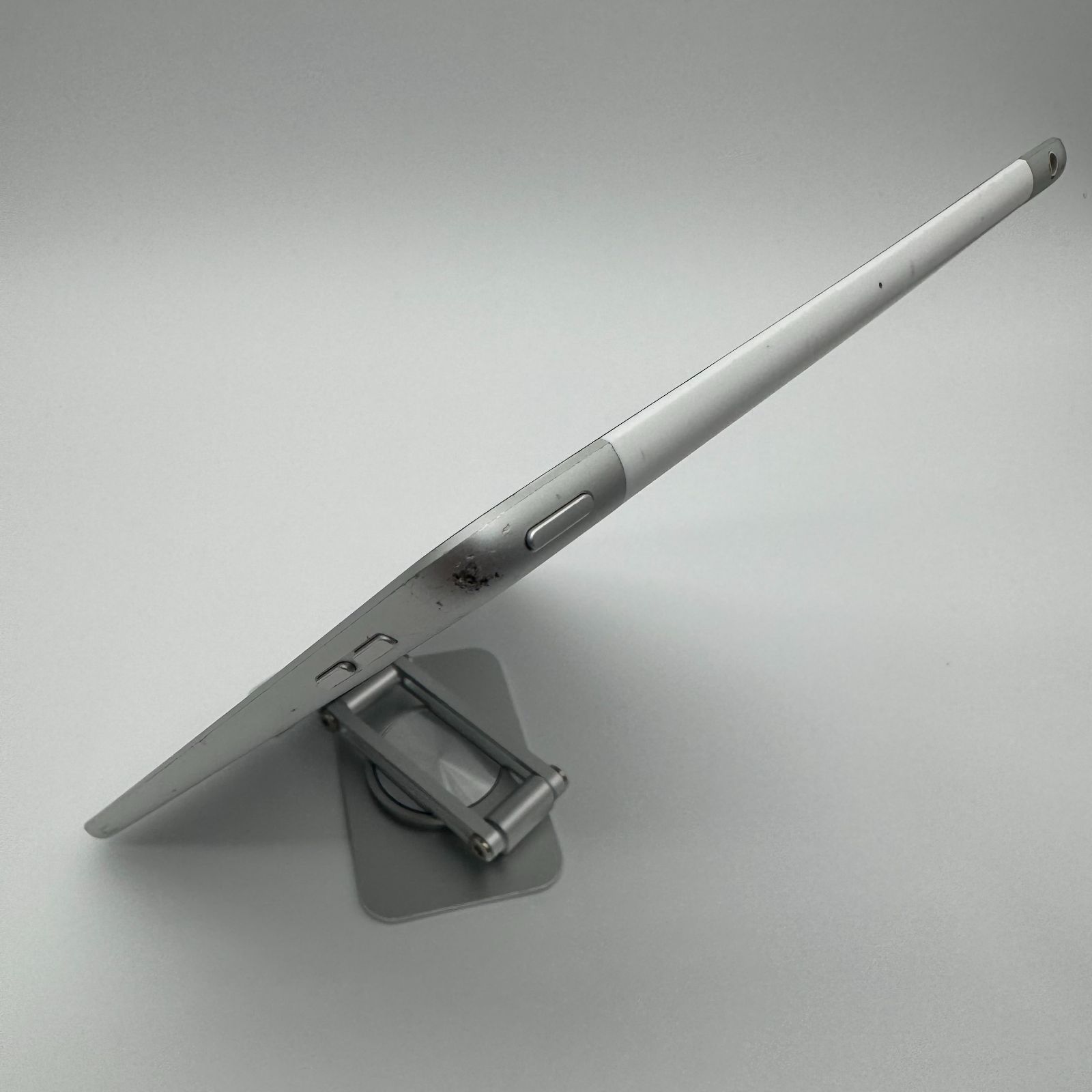 完動品】iPad 第9世代 64GB SIMフリー【すぐ発送】 完動品】iPad