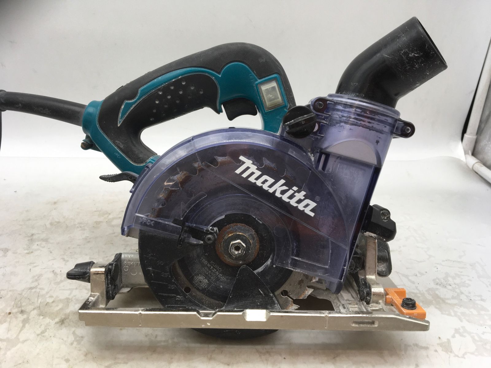 品 Makita|マキタ 125mm防じん丸のこ KS5000FX ITCOWCR7WAK4 エコツール知立店 M02