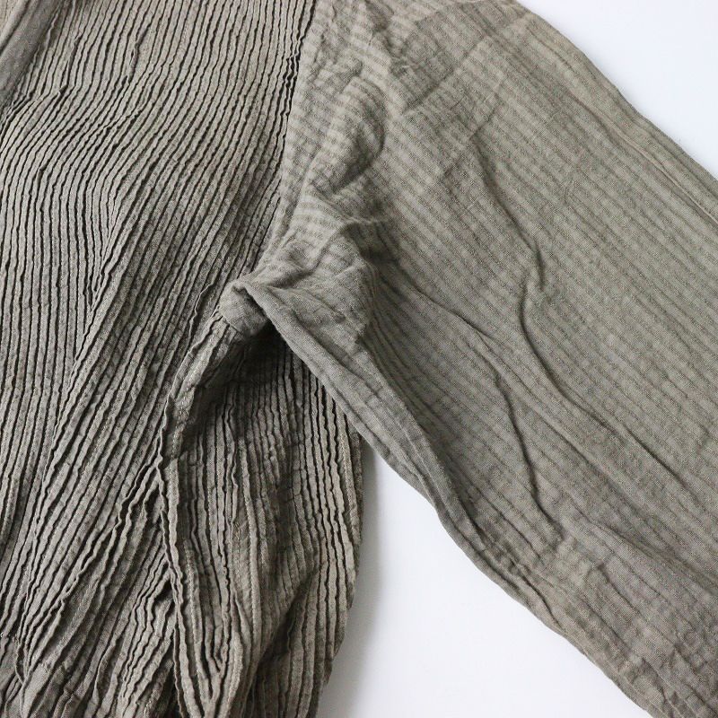 |カーキベージュ トップス