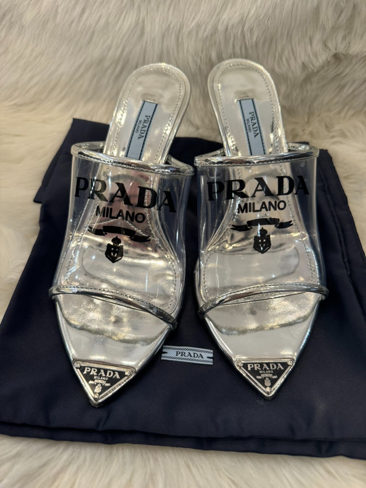 22SS 美品 プラダ PRADA トライアングル ロゴ プレキシガラス シルバー 