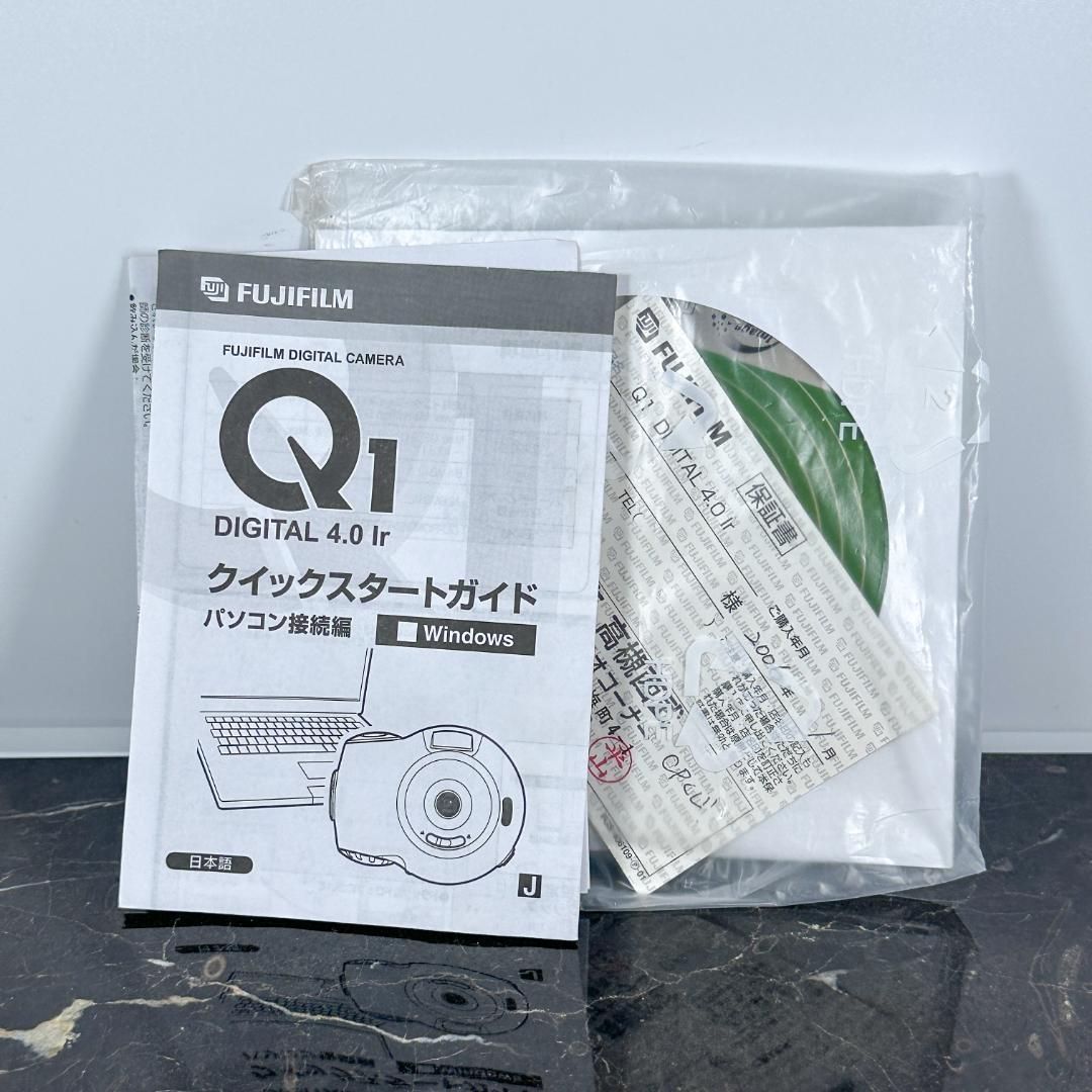 激レア】FUJIFILM ハローキティ Q1 digital 単3電池駆動
