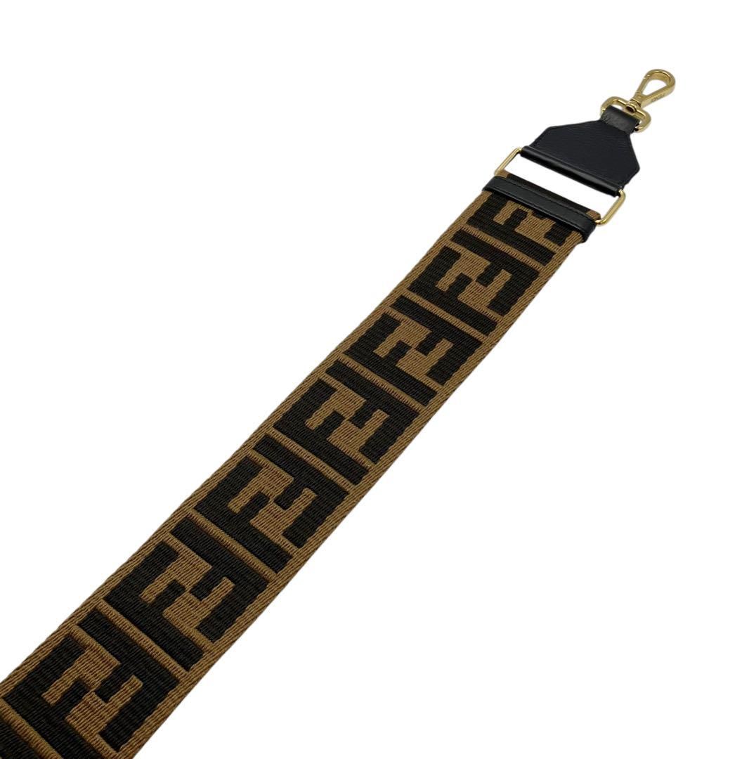 FENDI(フェンディ) ストラップ美品 - ⭐️美品⭐️ フェンディ