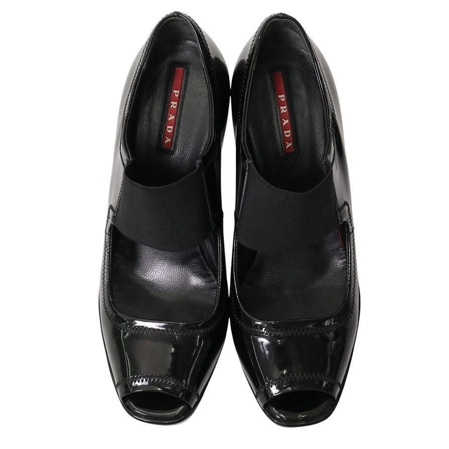 新品　PRADAプラダ　オープントゥパンプス　パテントレザー　36黒　定価7万円　少々難有り　ブラック