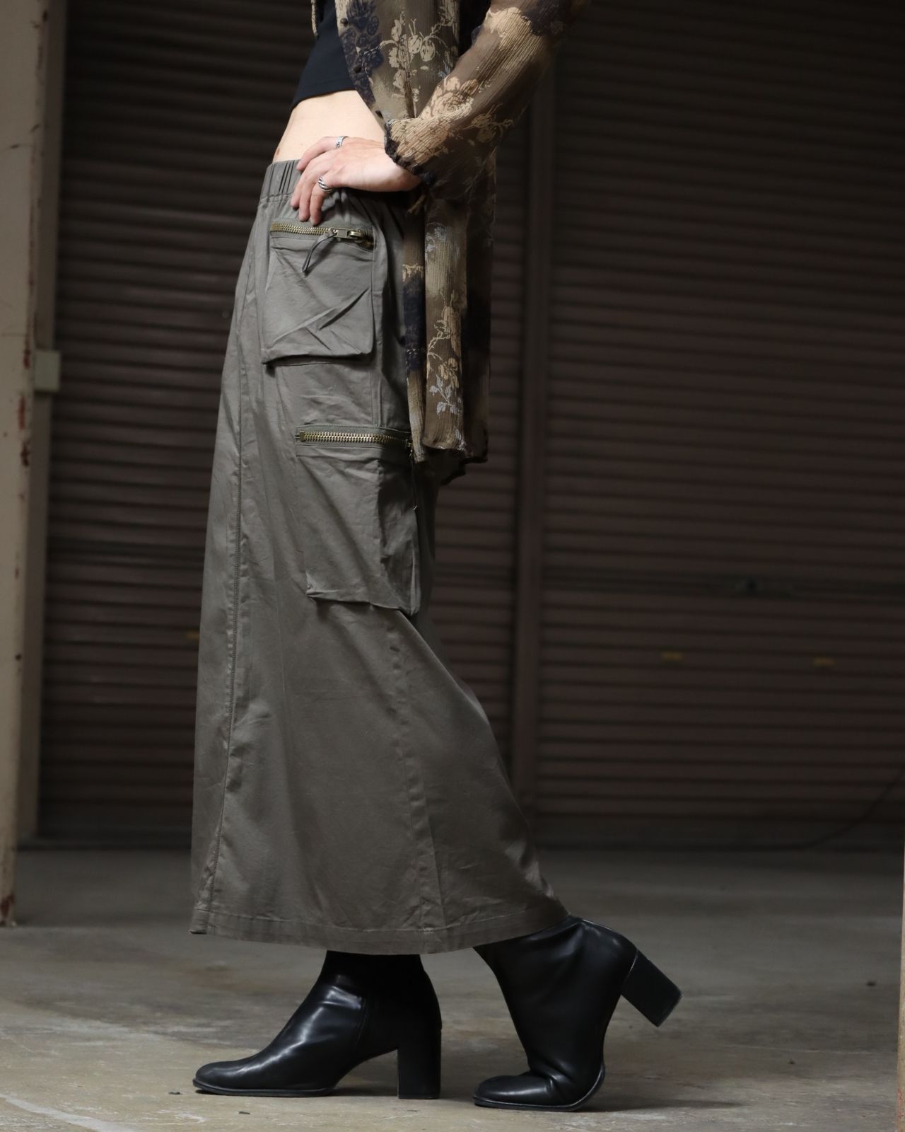 tech design mixi length cargo skirt テック デザイン マキシ丈 ストレート シルエット カーゴ スカート ジップ スリット ブラウン 茶系
