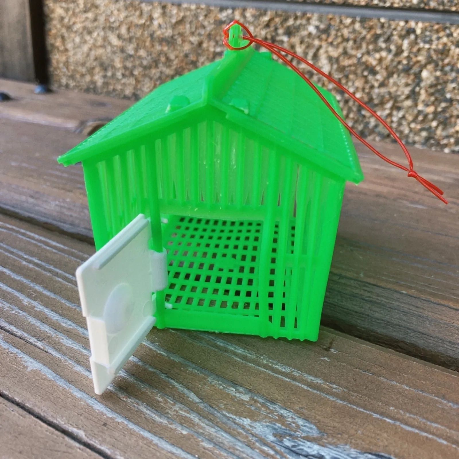 昭和レトロ 〔30年代〕山本商店 虫籠 緑色 金属製 Amazon.co.jp: レトロ 虫カゴ 金属製 : おもちゃ