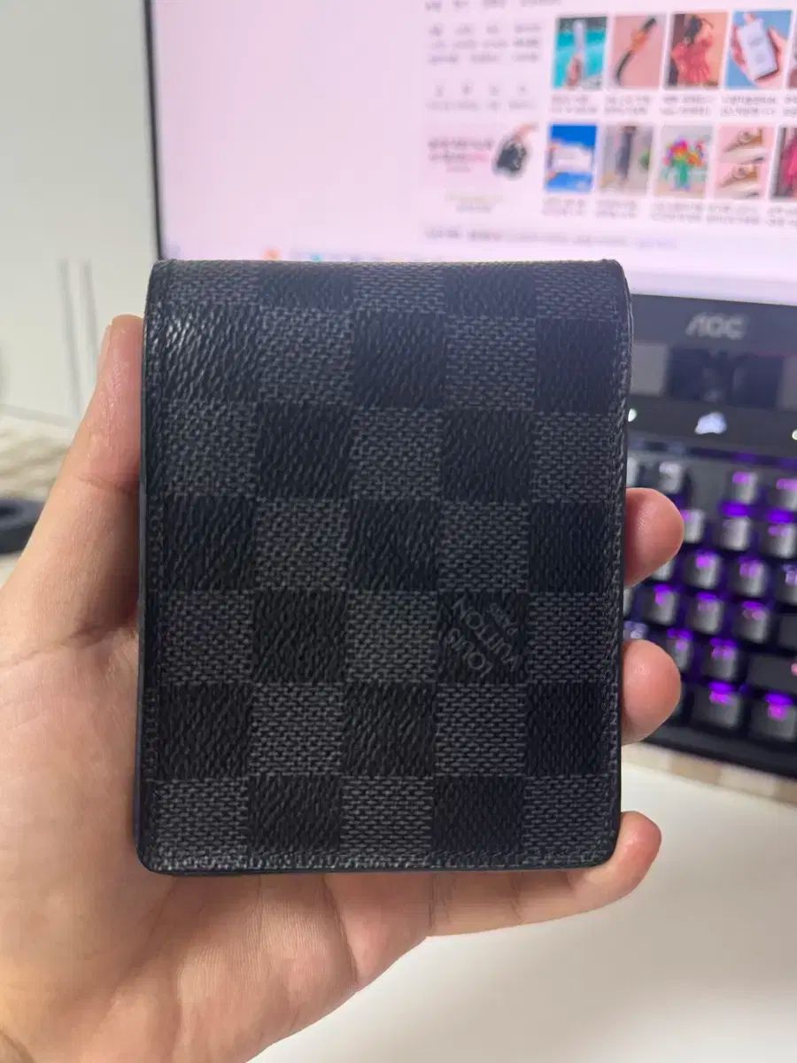 【美品】　【正規品】PRADA 黒 レザー 長財布　カード、鑑定書あり 楽天市場】【希少】【未使用保管品】 プラダ PRADA サフィアーノ