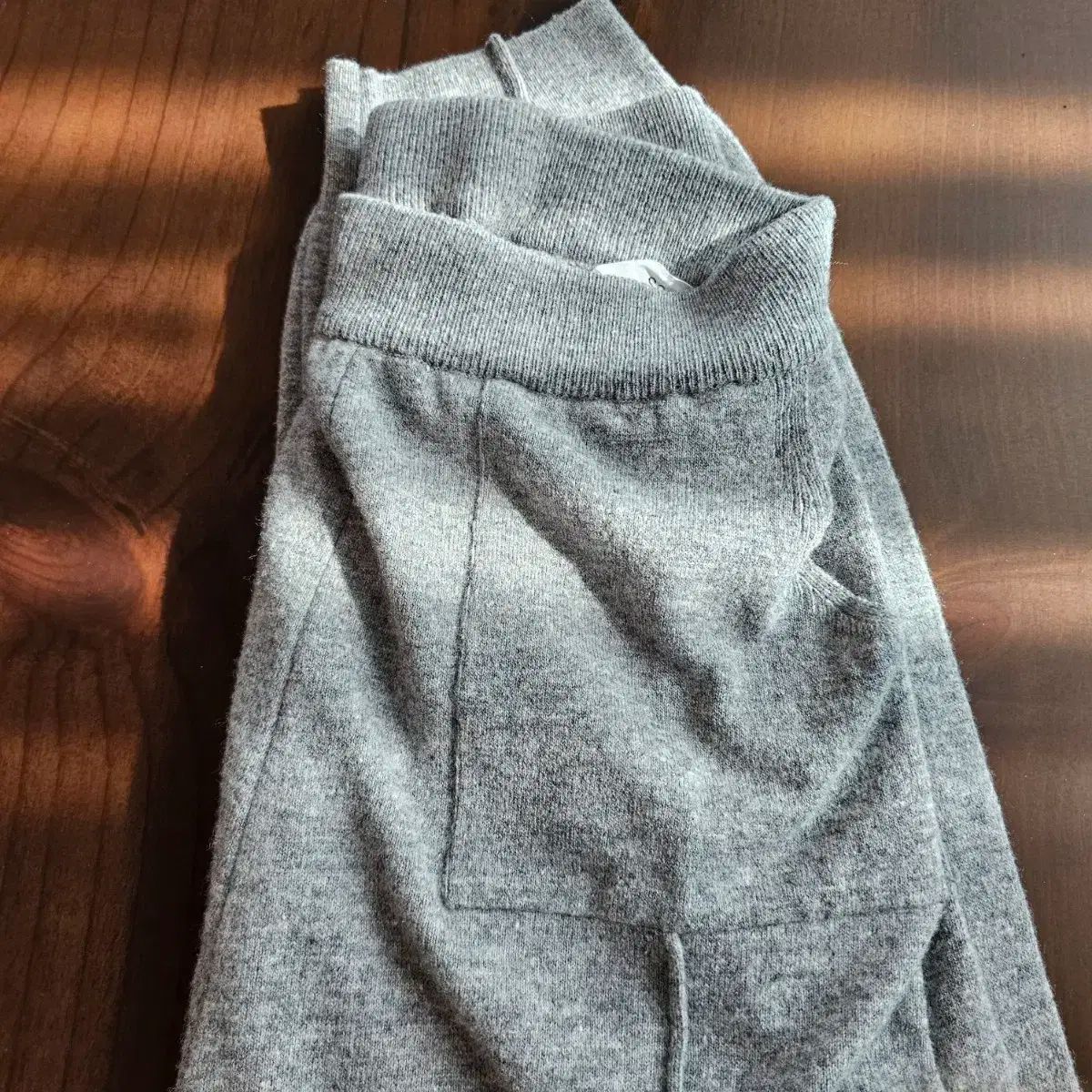 エール ニットパンツ