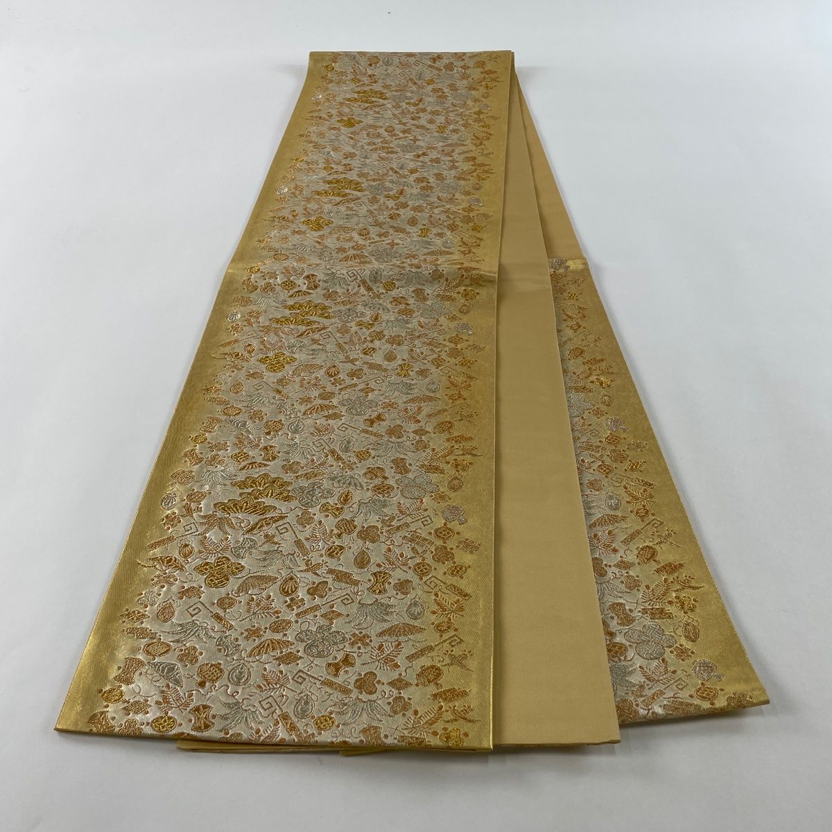 袋帯 美品 名品 宝尽くし 笠松 金銀糸 箔 金色 六通 正絹 【中古 