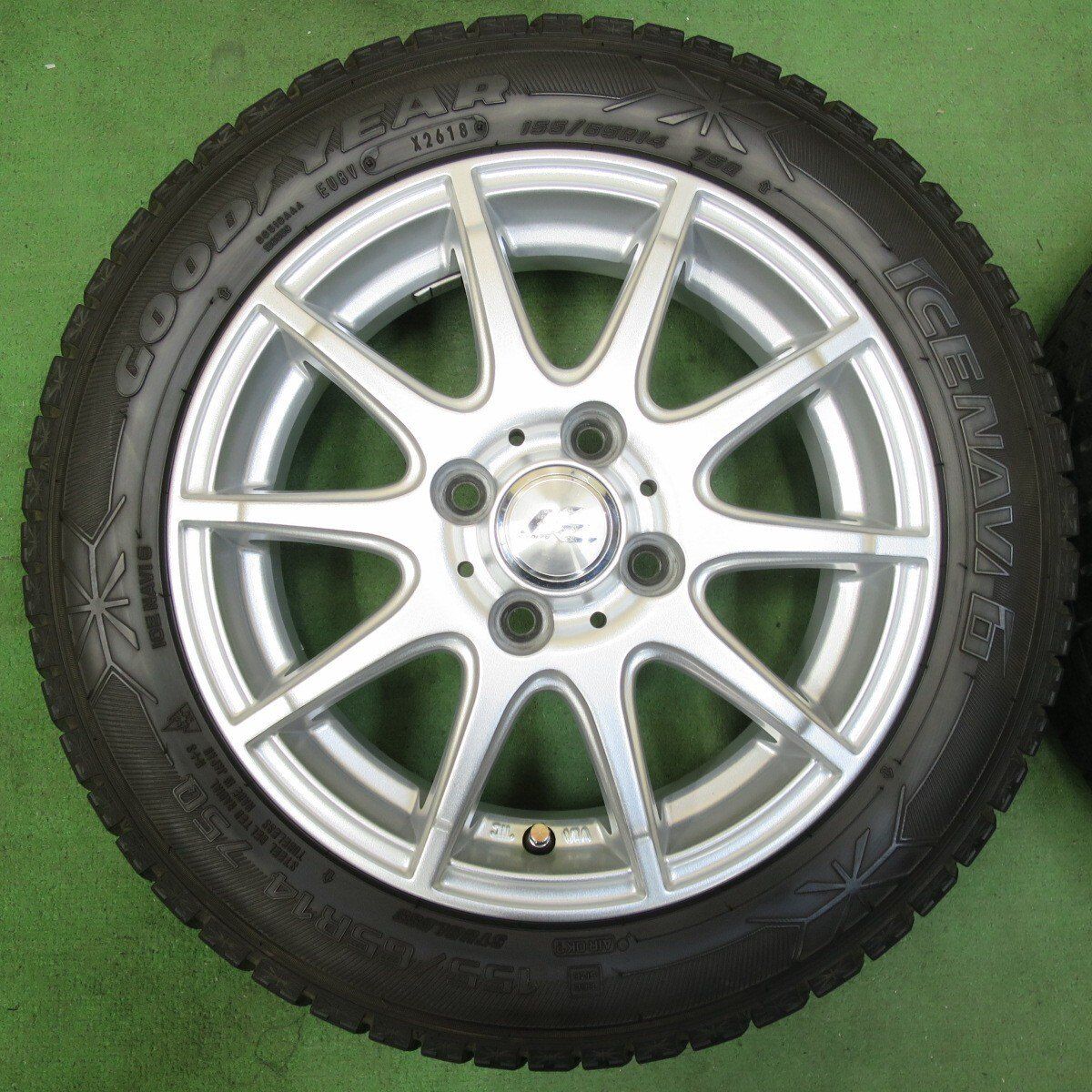 バリ溝！9分☆スタッドレス 155/65R14 グッドイヤー アイスナビ6
