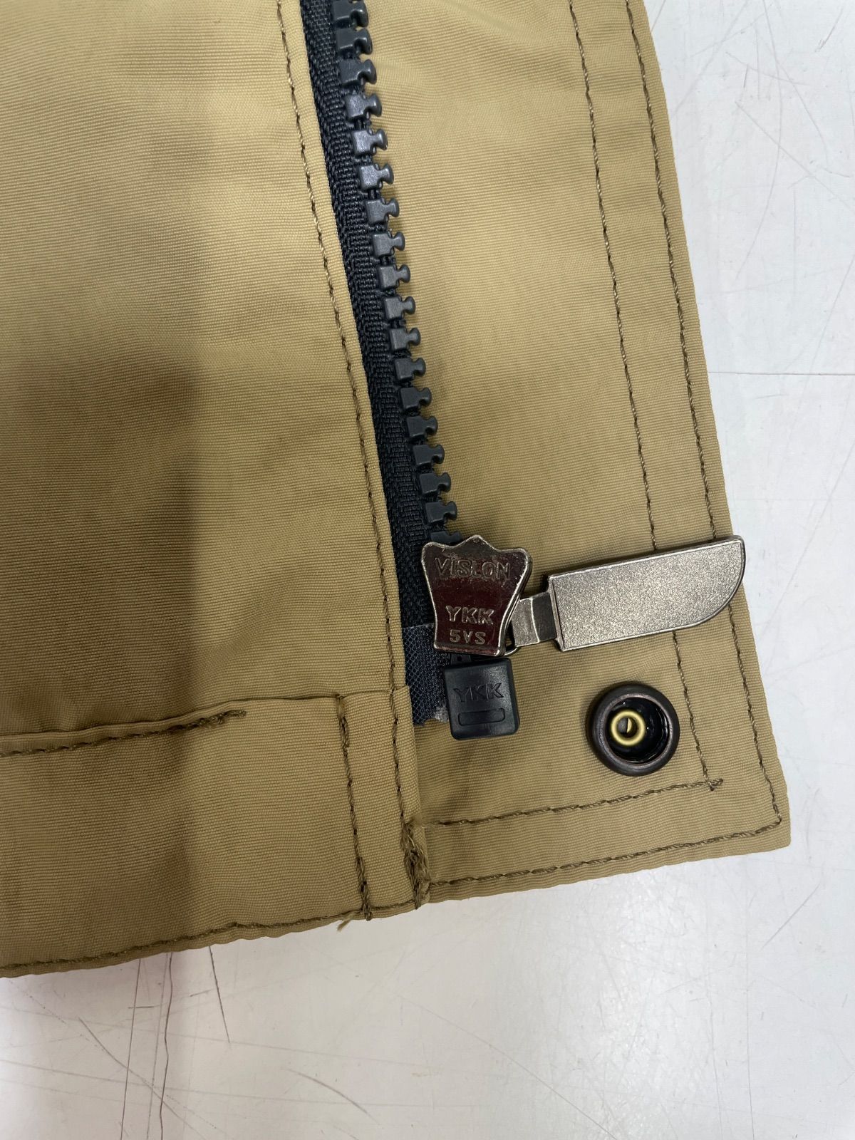 ハイドレナウインドジャケット