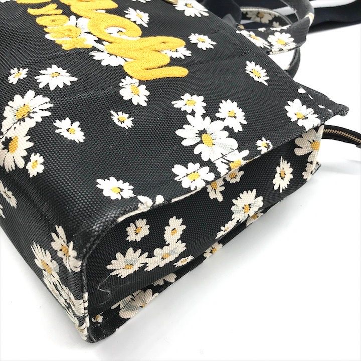 ✨稀少✨美品✨コーチ　ハンドバッグ　2way 花柄　ビジュー　ターンロック　黒 ✨稀少✨美品✨コーチ ハンドバッグ 2way 花柄 ビジュー ターン