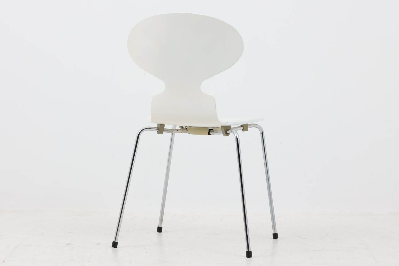 Fritz Hansen(フリッツ・ハンセン) アントチェア ホワイト Arne