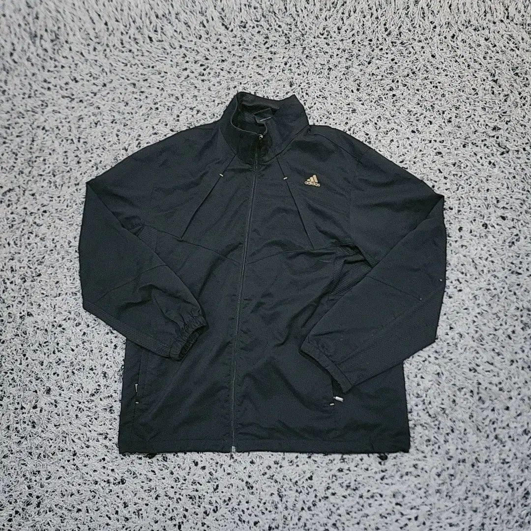 100 adidas(アディダス) ウインドブレーカー （ 371 ）