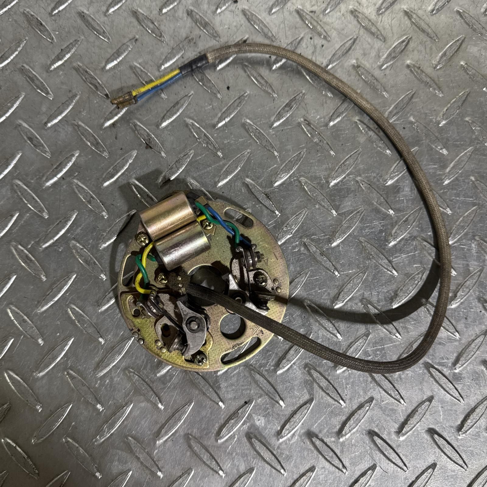 HONDA CB400FOUR ポイント ASSY ホンダ [M-250508-44] HONDA CB400FOUR ポイント ASSY ホンダ 【公式通販】