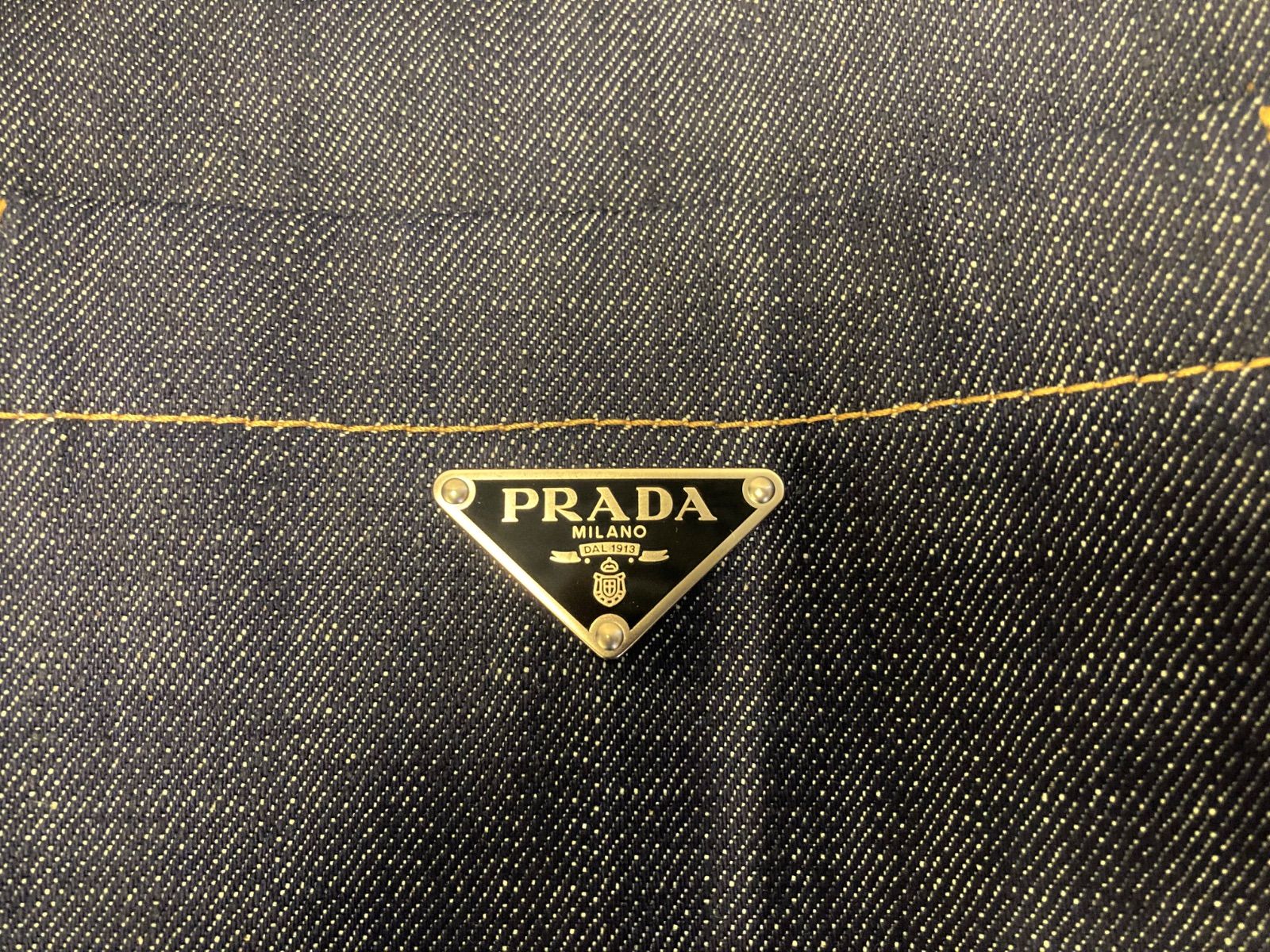 未使用タグ付き PRADA プラダ セルビッジ トライアングルロゴ 24