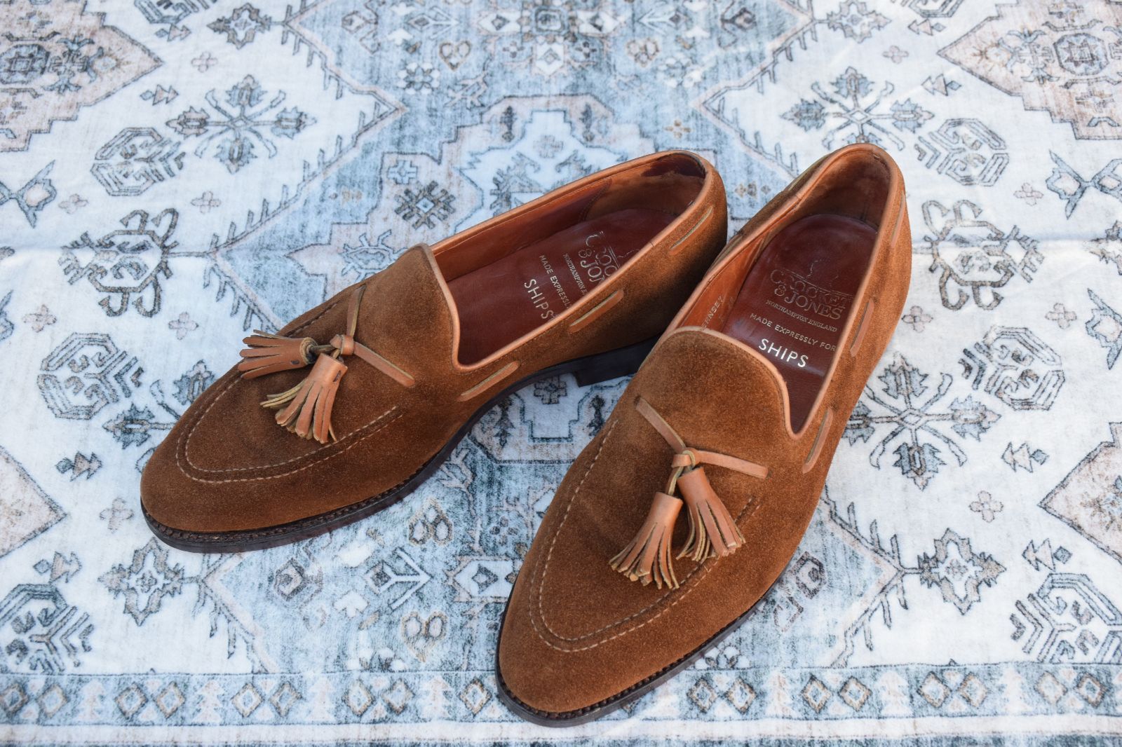 オールソール済み Crockett-Jones クロケットアンドジョーンズ × SHIPS シップス GUERNSEY グレンセイ タッセルローファー スエード 茶 ブラウン BROWN UK7 | 25.5cm W2448