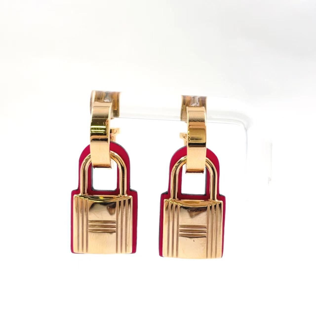 HERMES オーケリーPM Y刻印 レザー×メタル ゴールド×ピンク イヤリング ピアス