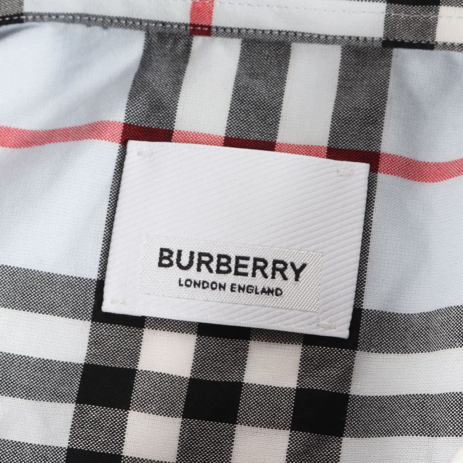 BURBERRY バーバリー シャツ サイズ:L 近年モデル ヘム ロゴ ノバチェック 長袖 シャツ THTHAGAR129SAM 8037887 ライトブルー ブラック ホワイト レッド トップス カットソー カジュアルシャツ 柄シャツ ブランド 【メンズ】【中古】 BURBERRY バーバリー シャツ サイズ:L 近年モデル ヘム ロゴ ノバ