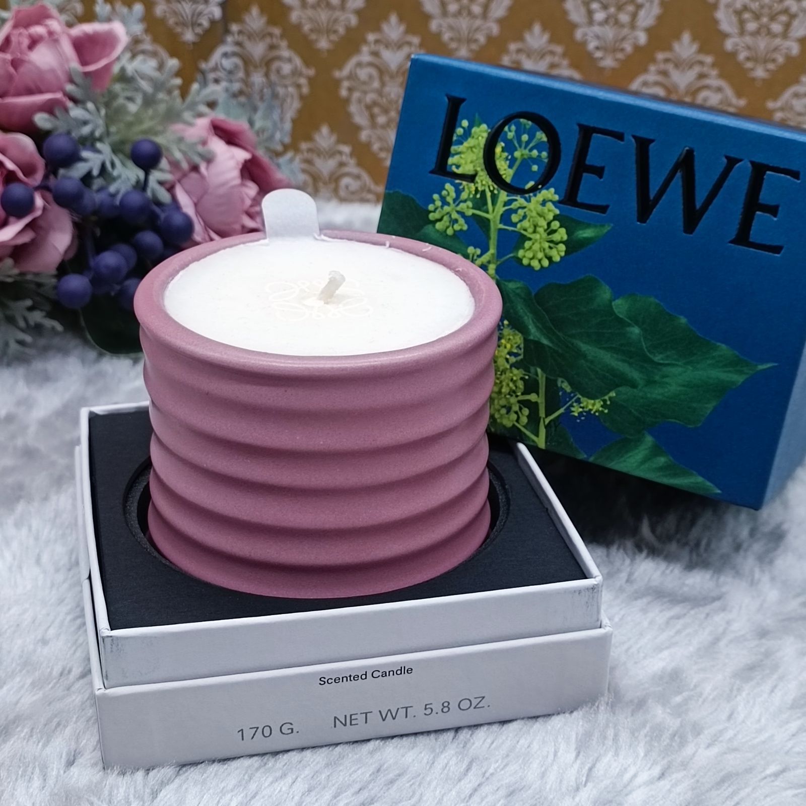 新品未使用 LOEWE アロマキャンドル アイビーの香り S LOEWE 》 ☆未使用☆ ロエベ アロマキャンドル アイビー 170g