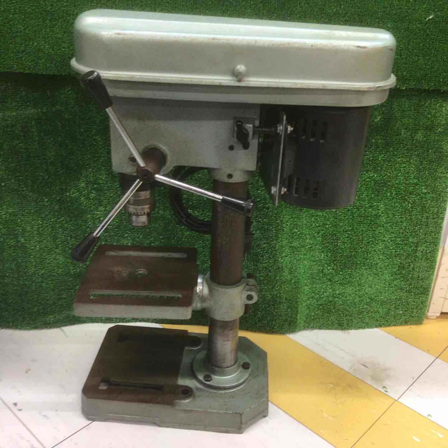 マキタ makita 卓上ボール盤 TB130
