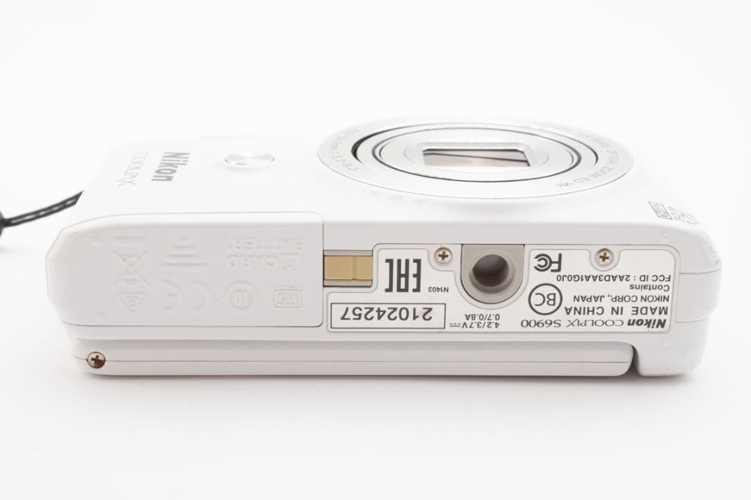 Nikon ニコン COOLPIX S6900 クールピクス ホワイト コンパクト