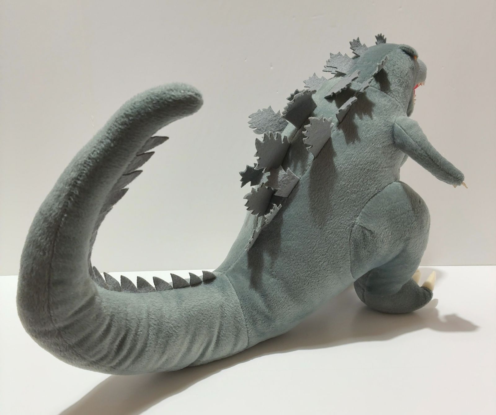 ゴジラ　メガジャンボぬいぐるみ　GODZILLA　(2019) GODZILLA ゴジラ 2019 メガジャンボ ぬいぐるみ 全1種の通販 by