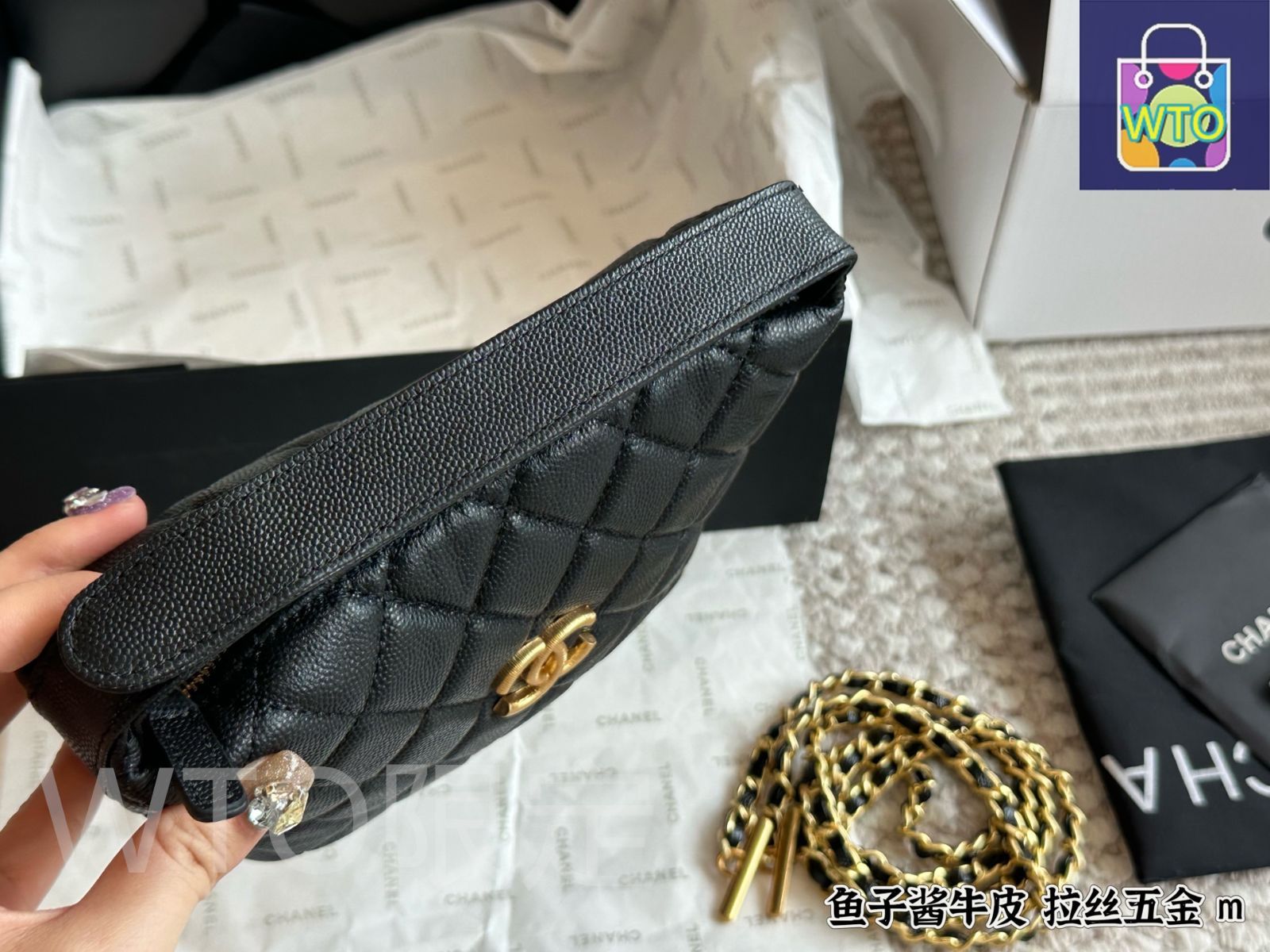 バックロゴがポイント♪【CHANEL】25P ジャッケット フロントポケット付き♪【CHANEL】25P チェーンクラッチバッグ