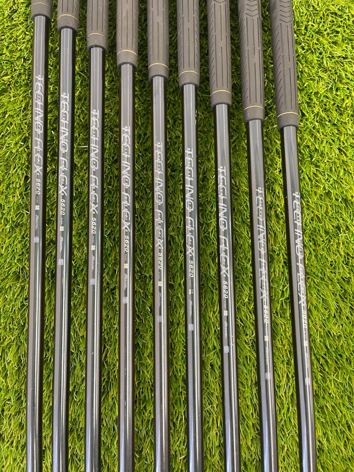 使用1回 ミズノ アイアン 9本 右 MIZUNO Zephyr EG-205 RV カーボン SR
