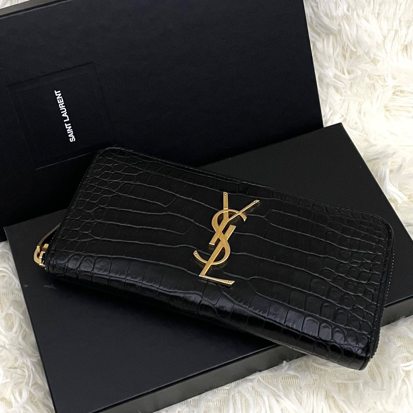 極美品✨YSL イヴサンローラン カサンドラ レザー 折財布 ラウンドファスナー 美品】Yves Saint Laurent YSL イヴサンローラン カサンドラ