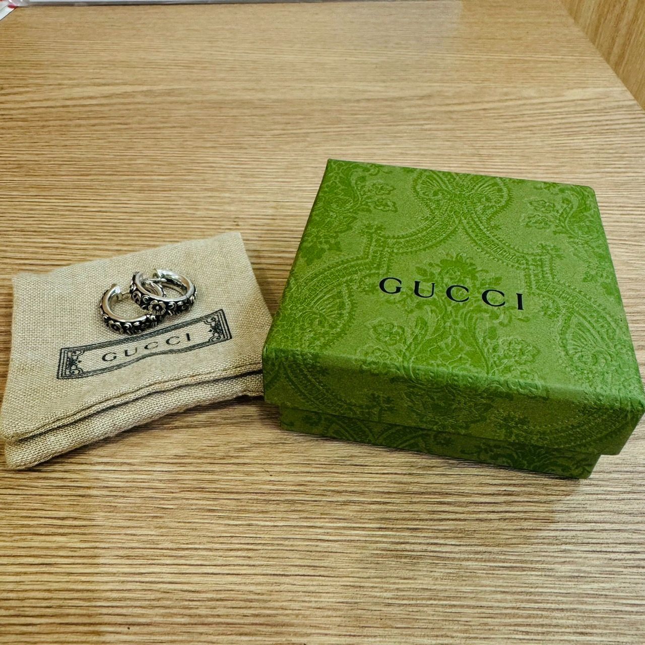 【箱付き】GUCCI グッチ フラワー 花 ピアス シルバー Ag925 花 GUCCI(グッチ) ピアス(レディース) - 海外通販のBUYMA