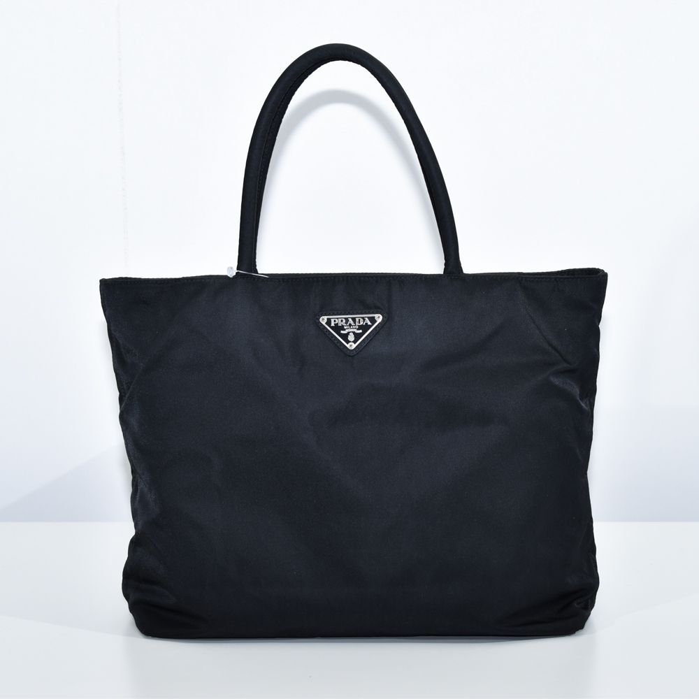 PRADA ナイロン トートバッグ ブラック PRADA Tessuto Nylon NERO Tote Bag Vintage Authentic Ladies Used
