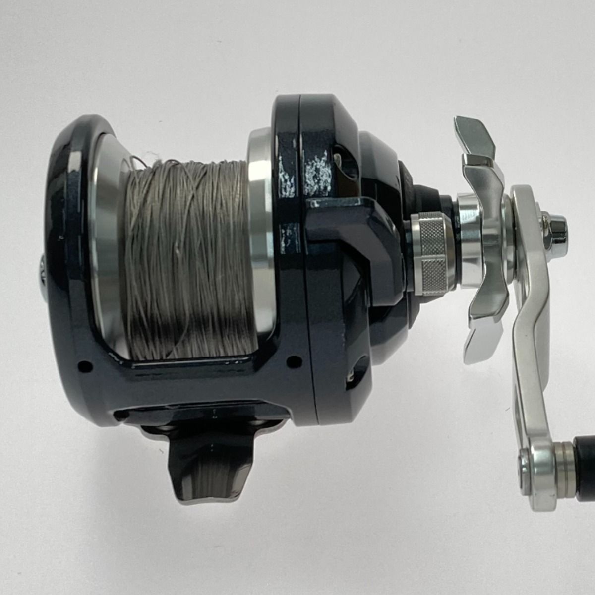 SHIMANO シマノ 20 トリウム 2000PG 両軸リール 04219 - メルカリ