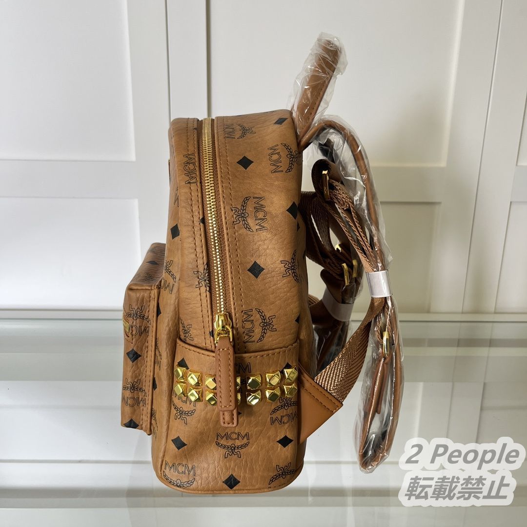 MCM エムシーエム バッグパック ミニリュックサック スタッズ ベージュ