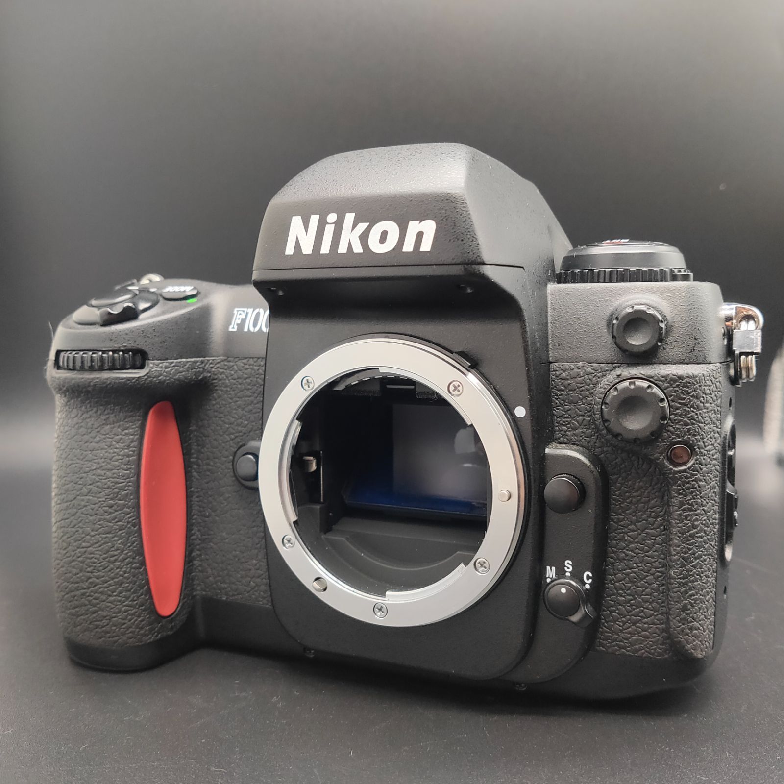 ニコン Nikon F100 35mm フィルム カメラ オートフォーカス シャッター 
