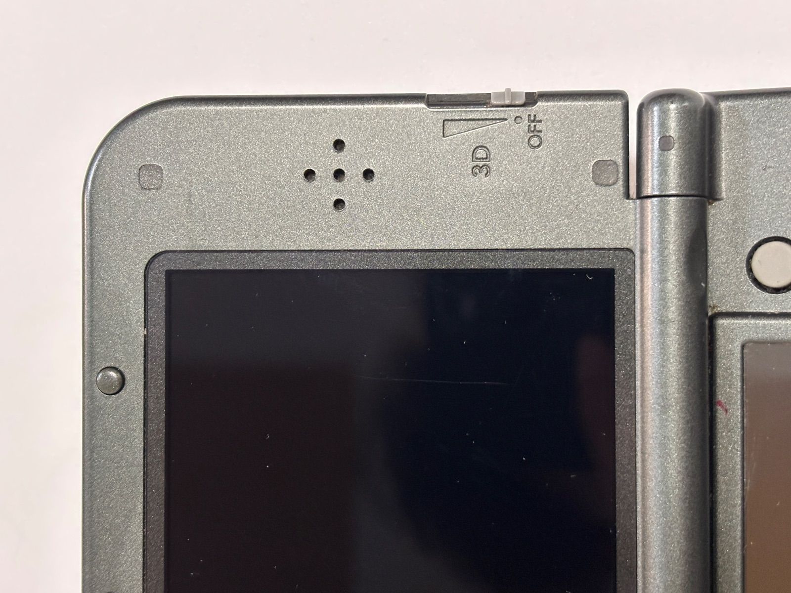 メタリックブラック