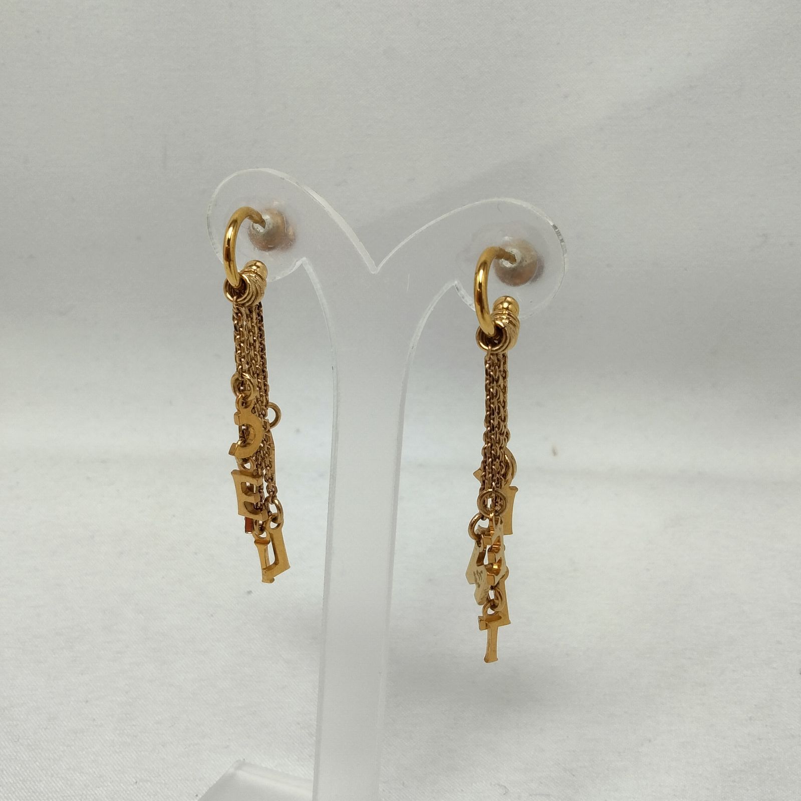 ✨️CELINE✨️セリーヌ アルファベット ピアス ゴールド CELINE