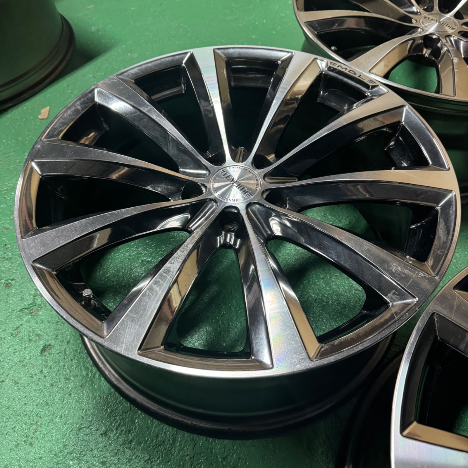 コムテック　ヴェネルディ　マデリーナBMCPOLISH19インチ コムテック ヴェネルディ マデリーナBMCPOLISH19インチ 19インチ 8.0J