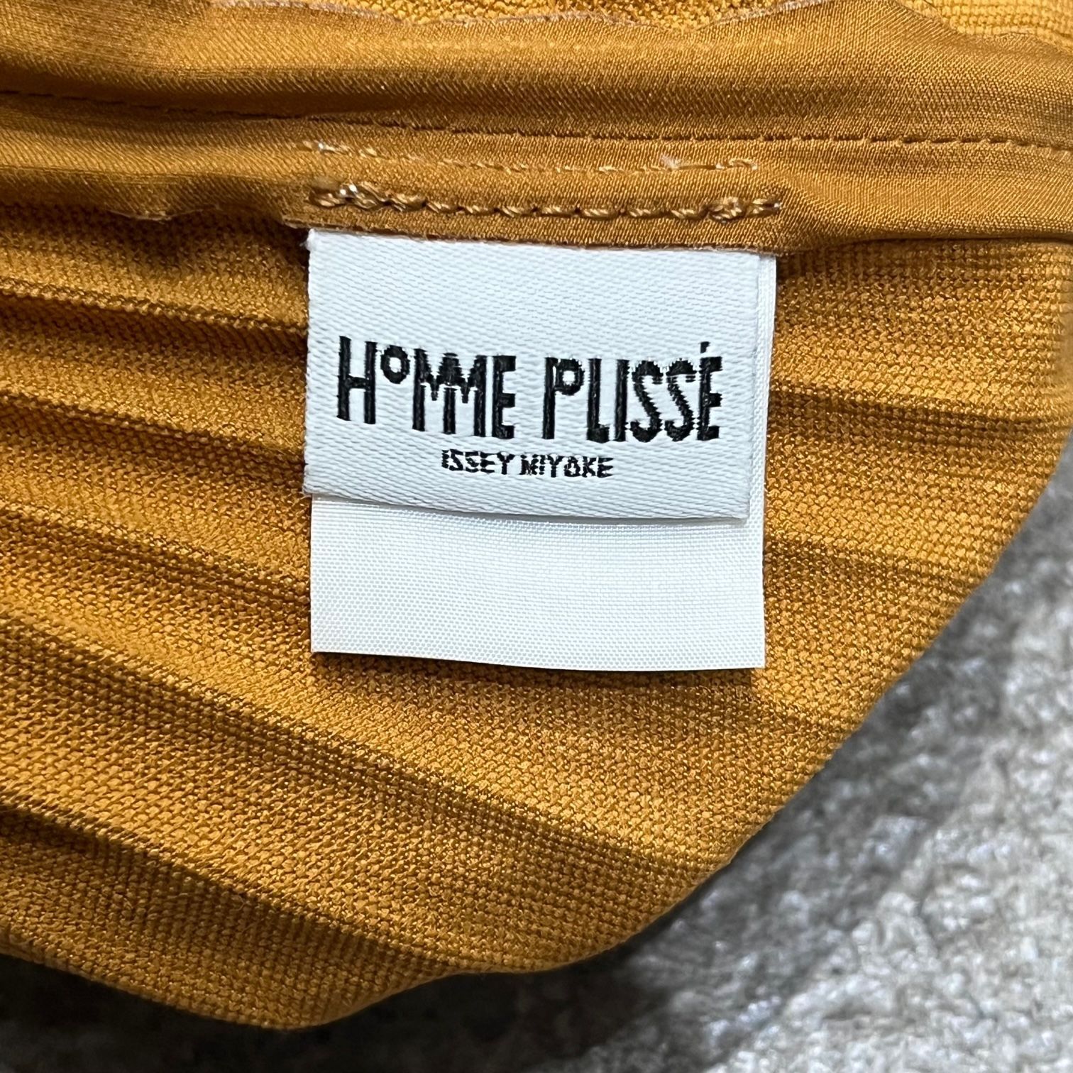 HOMME PLISSÉ オムプリッセ　イッセイミヤケ　ショルダーバッグ HOMME PLISSE ISSEY MIYAKE（オムプリッセイッセイミヤケ）中古
