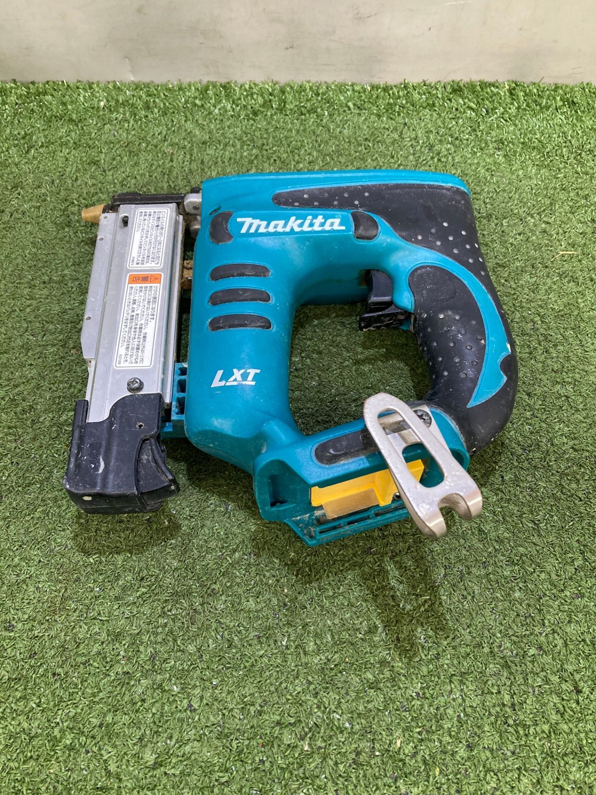 品 0921 makita マキタ 35㎜ 14.4V充電式ピンタッカ 本体のみ PT350DZ ITIIBY2HUTIS