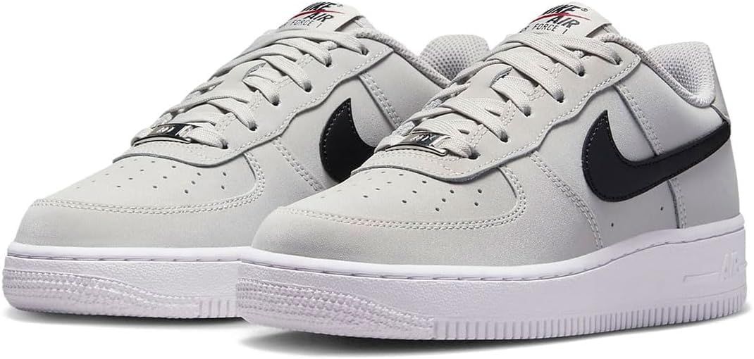 [ナイキ] エア フォース 1 LV8 J AIR FORCE 1 LV8 ライトアイアンオール/ホワイト/ブラック/ライトアイアンオール FZ1021-001 24.0cm [24.0 cm]